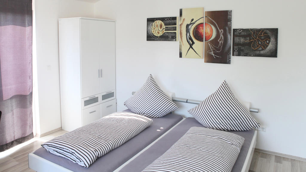 Villaci Business Apartments Leimen  Phòng bức ảnh