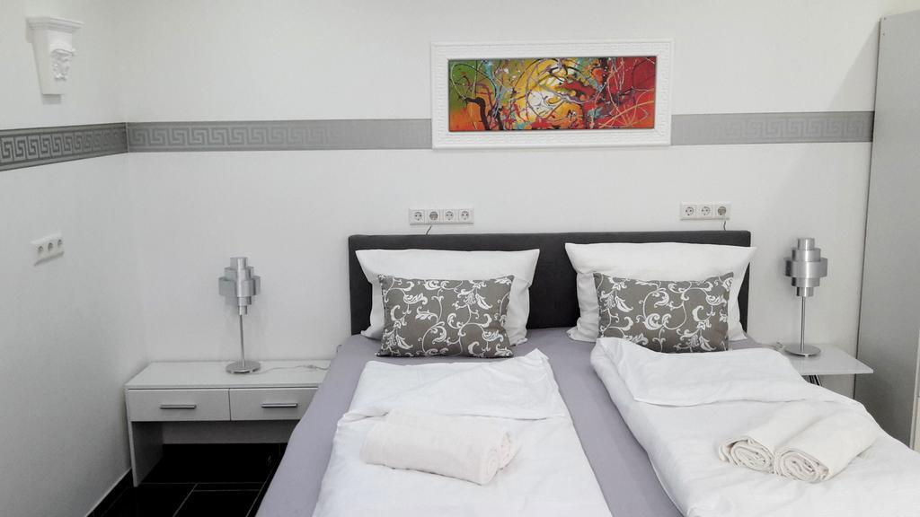 Villaci Business Apartments Leimen  Ngoại thất bức ảnh